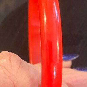 bakelite bangle bracelet vintage tomato red